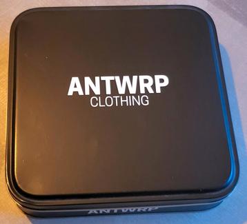 Antwrp Clothing blikken doos beschikbaar voor biedingen