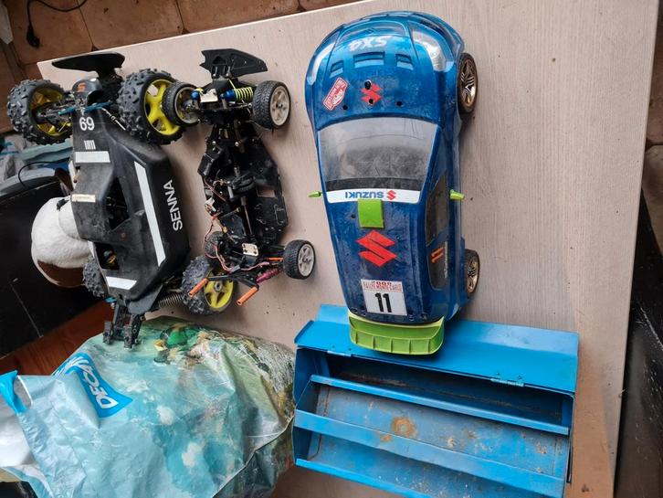 Lot Nitro Auto’s, Hobby & Loisirs créatifs, Modélisme | Radiocommandé & Téléguidé | Voitures, Utilisé, Nitro, Enlèvement