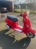 Scooter b klas 2017, Fietsen en Brommers, Ophalen, Zo goed als nieuw