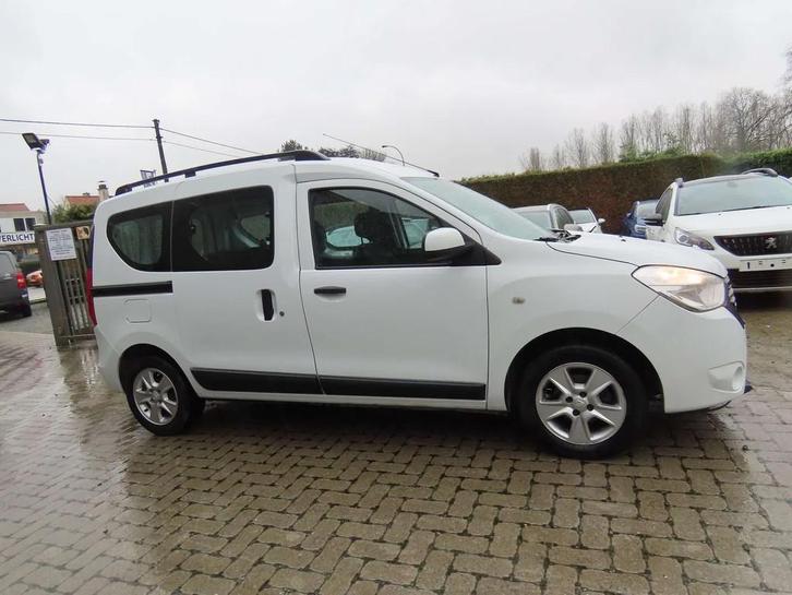Dacia Dokker Dokker SCe 100 Comfort, Autos, Dacia, Entreprise, Achat, Dokker, ABS, Airbags, Air conditionné, Bluetooth, Ordinateur de bord