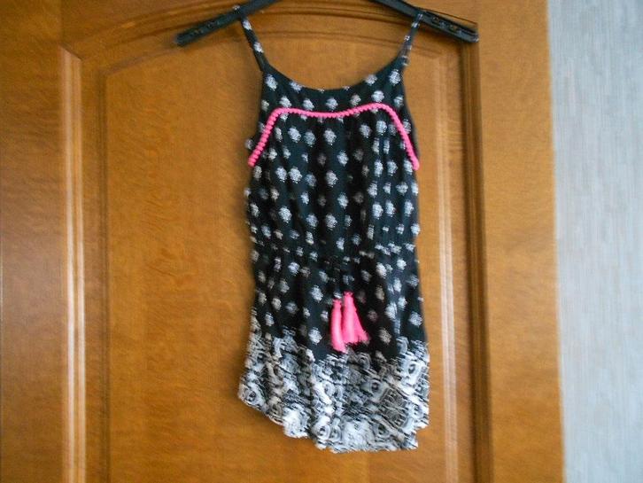 korte jumpsuit mt 134, Kinderen en Baby's, Kinderkleding | Maat 134, Gebruikt, Meisje, Broek, Ophalen of Verzenden