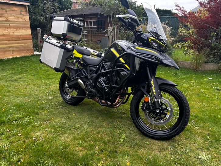 Benelli Trk 702 x als nieuw., Motoren, Motoren | Benelli, Particulier, Toermotor, meer dan 35 kW, 2 cilinders, Ophalen of Verzenden