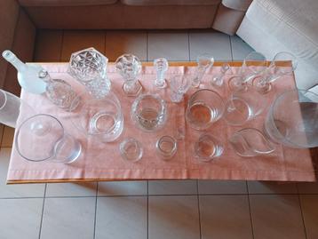 22 glazen vazen, kommen en potten in zeer goede staat, Ophalen, Gebruikt, Overige kleuren, Glas