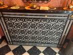 Fer forgé  radiator kader met marmer, Ophalen