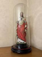 Jezus Christus met Heilig Hart beeld met stolp, Antiek en Kunst, Ophalen
