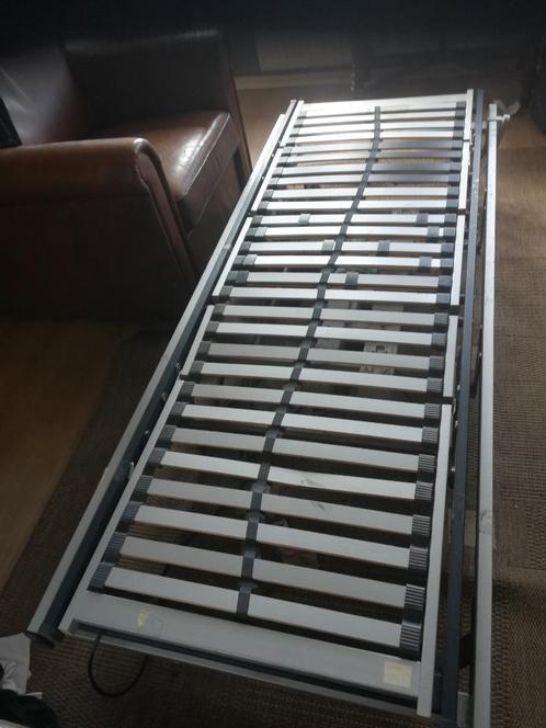 IJZEREN BED MET 2 MOTOREN, Huis en Inrichting, Slaapkamer | Bedden, Zo goed als nieuw, Eenpersoons, 70 cm of minder, 190 cm of minder