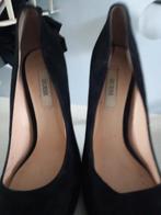 Guess point 35 30 eur la paire, Enlèvement ou Envoi