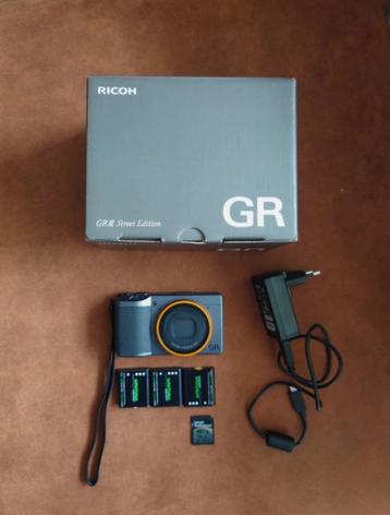Ricoh Gr III Street Edition, zeer weinig gebruikt hele set beschikbaar voor biedingen