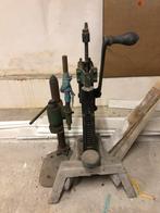 Ancienne machine à capsules, Enlèvement