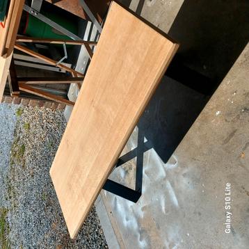 Table  basse  type industriel  beschikbaar voor biedingen
