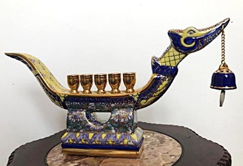 Porseleine draak beeld, Antiek en Kunst, Kunst | Beelden en Houtsnijwerken, Ophalen of Verzenden