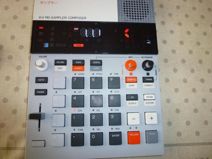 KO2 SAMPLERMUZIEK VOOR TIENERS, Muziek en Instrumenten, Drumcomputers, Zo goed als nieuw, Overige merken, Ophalen of Verzenden