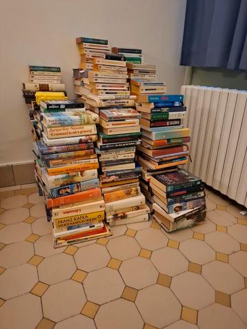 Gratis groot lot boeken alles in 1 x op te halen  beschikbaar voor biedingen