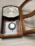 Original Kienzle hangklok met sluitel, Antiquités & Art, Antiquités | Horloges, Enlèvement ou Envoi