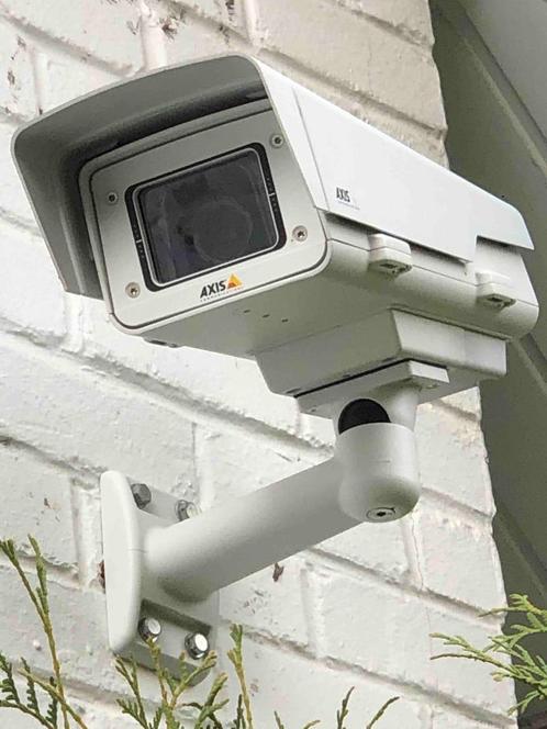 Caméra de surveillance réseau AXIS P1344-E, TV, Hi-fi & Vidéo, Caméras de surveillance, Comme neuf, Caméra extérieure, Enlèvement ou Envoi