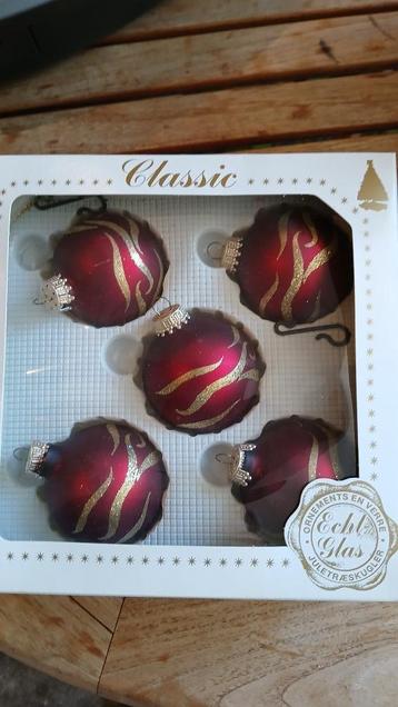 vintage glazen kerstbal beschikbaar voor biedingen