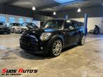 MINI Cooper 1.6 One Chili Cabrio (bj 2011), Auto diversen, Ongevalwagen, Cabriolet, Zwart, Handgeschakeld, Mini