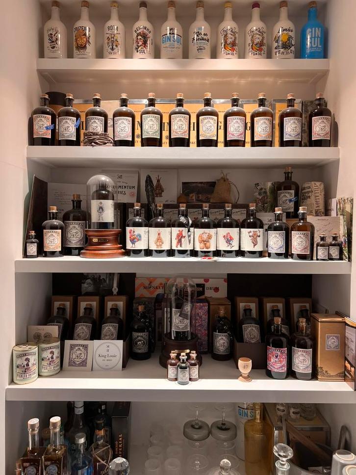 MONKEY 47 volle flessen exclusief volledig, Collections, Collections complètes & Collections, Enlèvement ou Envoi