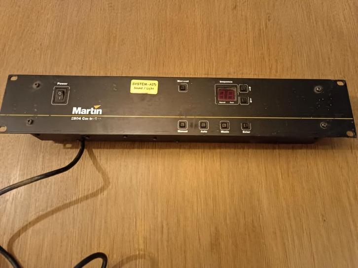 Martin 2504 Lighting Controller (DMX-bediening), Muziek en Instrumenten, Versterkers | Keyboard, Monitor en PA, Zo goed als nieuw