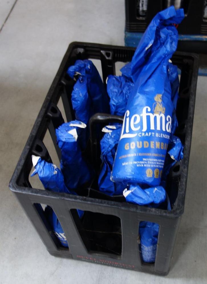 12 Flessen Liefmans Gouden Band., Verzamelen, Biermerken, Nieuw, Flesje(s), Overige merken, Ophalen of Verzenden