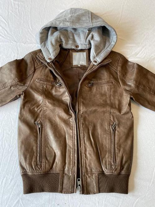 Bruin leren tussenseizoensjasje JBC maat 146/152, Kinderen en Baby's, Kinderkleding | Maat 146, Zo goed als nieuw, Jongen, Jas