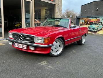 MERCEDES SL 560, Autos, Oldtimers & Ancêtres, Achat, 5547 cm³, Beige, Entreprise
