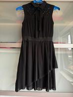 Zwart kleedje met plooien, Kleding | Dames, Jurken, Ophalen of Verzenden, Zo goed als nieuw, Maat 36 (S), Zwart