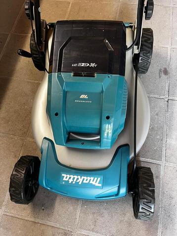 Makita Grasmaaier Accu DLM460Z, Tuin en Terras, Grasmaaiers, Ophalen, Zo goed als nieuw, 40 t/m 49 cm, Accu-grasmaaier