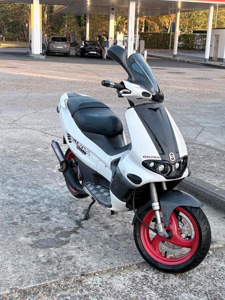Gilera runner b klasse, Fietsen en Brommers, Scooters | Piaggio, Gebruikt, Klasse B (45 km/u), Tweetakt, Ophalen