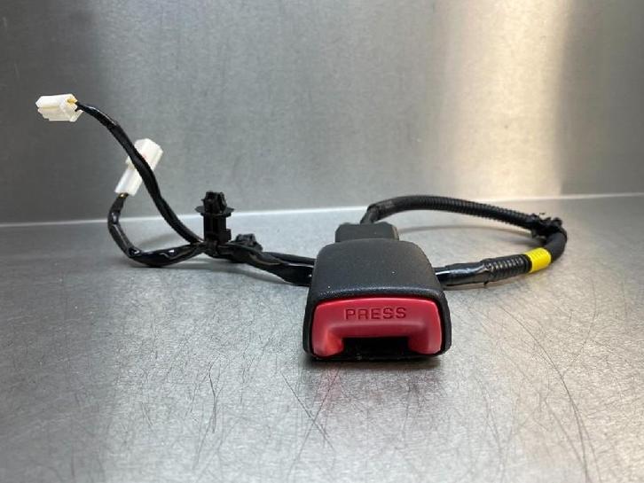 GORDELSLOT RECHTS VOOR Lexus CT 200h (01-2010/09-2020), Auto-onderdelen, Interieur en Bekleding, Lexus, Gebruikt