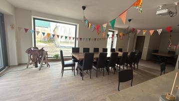 Vernieuwde zaal te huur beschikbaar voor biedingen