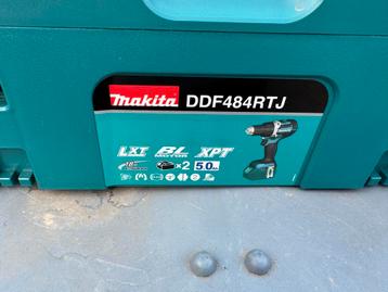 Makita accu boor-/schroefmachine set (2x 5.0Ah accu), Enlèvement, Neuf