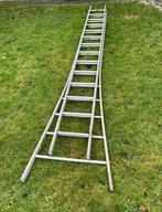 Ladder (2-delig) 7.6m, Doe-het-zelf en Bouw, Ladders en Trappen, Ophalen, Zo goed als nieuw, Ladder, Opvouwbaar of Inschuifbaar