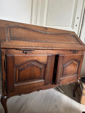 Secrétaire / bureau ancien  beschikbaar voor biedingen