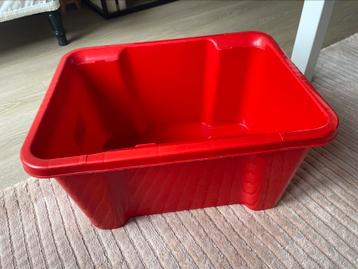 Boite rangement plastique rouge 44x34x23cm beschikbaar voor biedingen