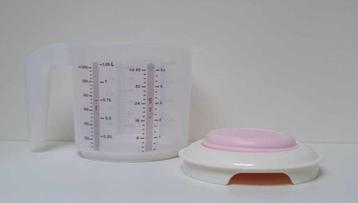 Tupperware « Pichet Gradué » 1,25 Litre - Blanc & Rose