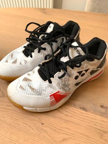 Yonex Badmintonschoenen beschikbaar voor biedingen