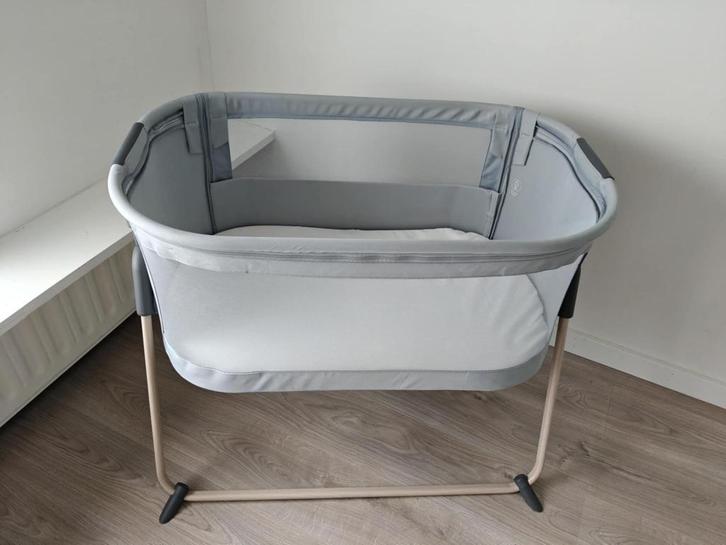 Maxi-Cosi Tori Co-sleeper – met muggennet en hoeslakens, Kinderen en Baby's, Babywiegjes en Ledikanten, Zo goed als nieuw, Wieg