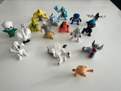 16 Pokémon figuurtjes, Verzamelen, Poppetjes en Figuurtjes, Gebruikt, Ophalen of Verzenden