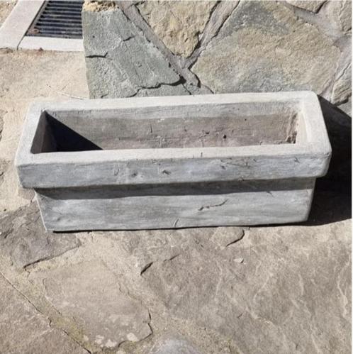 Heel stabiele zware betonnen bloembakken 8€/st, 15€ allebei, Tuin en Terras, Bloembakken en Plantenbakken, Beton, Minder dan 30 cm