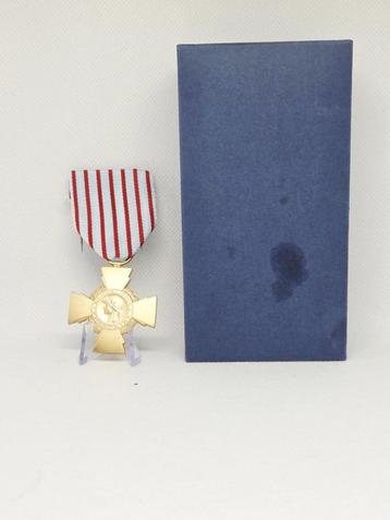 Medaille pendante Croix du combattant., Enlèvement ou Envoi
