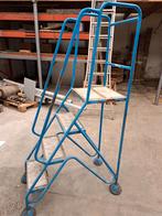 Ladder met staanplateau 4treden 170cm, Doe-het-zelf en Bouw, Steigers, Ophalen