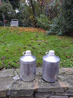 Twee aluminium kruiken, Ophalen, Gebruikt