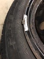 PIRELLI SCORPION winter 215/ 70R16 nieuwstaat op velgen, Auto-onderdelen, Ophalen, 16 inch, Banden en Velgen, Winterbanden