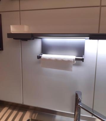 Wand relingsysteem keuken - led verlichting 7 hangelemente