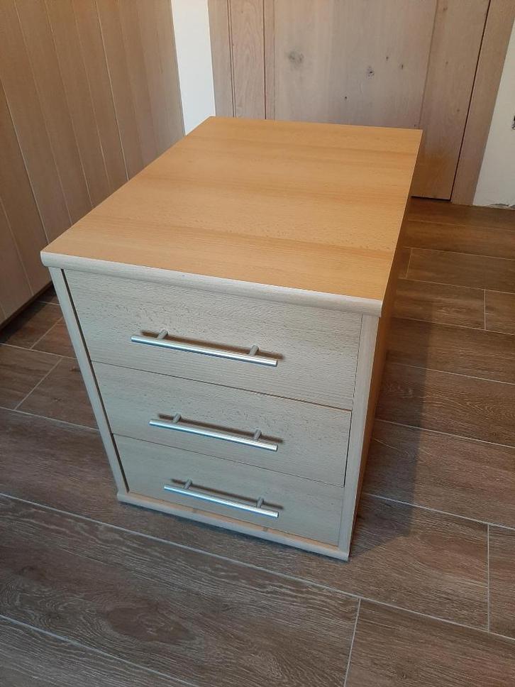 Ladeblok voor bureau, Divers, Accessoires de bureau, Utilisé, Enlèvement