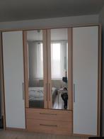 Ruime kleerkast met spiegels, 200 cm of meer, Met hangruimte, 50 tot 75 cm, Zo goed als nieuw
