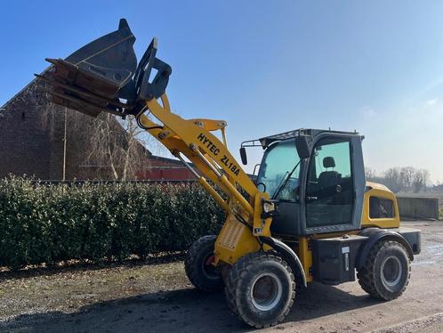 Hytec kniklader met cabine bj 2020 amper 109u, Zakelijke goederen, Machines en Bouw | Kranen en Graafmachines, Wiellader of Shovel