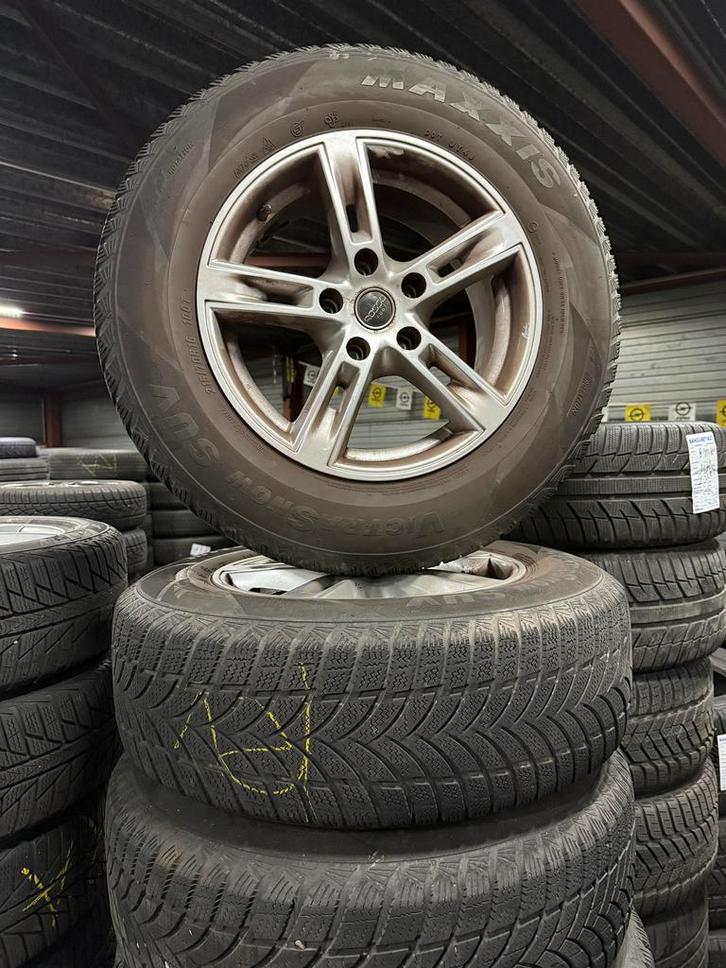 Winterset kia sportage, Auto-onderdelen, Banden en Velgen, Banden en Velgen, Winterbanden, 16 inch, 215 mm, Personenwagen, Gebruikt