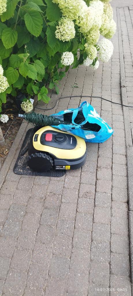Robotmaaier powerplus 1000m², Tuin en Terras, Robotmaaiers, Gebruikt, Minder dan 20 cm, Met regensensor, Bestuurbaar via app, Ophalen